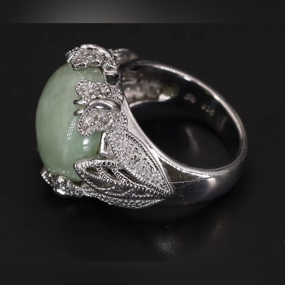 VINTAGE Jadeite Green Jade Ring Sterling Silver (marked) 925 - Size 7.5 US - Picture 3 of 9